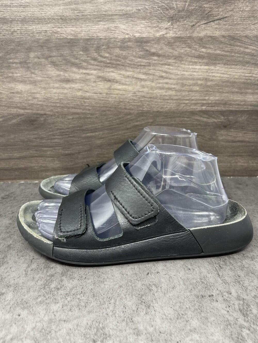 Ecco Cozmo Sandals Womens Size 8 Black Strap Two Band Slide